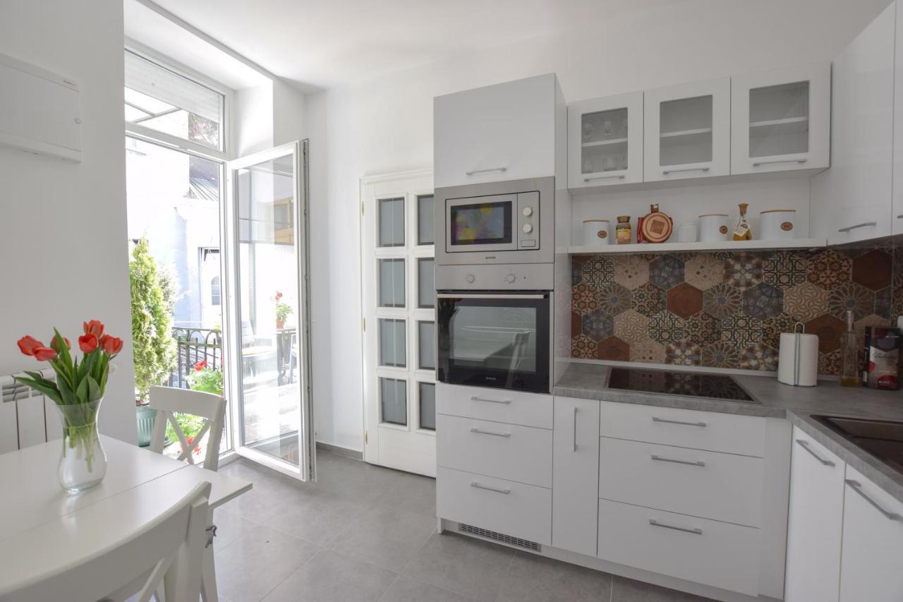 Crown Apartment - Your Most Comfortable Stay Βελιγράδι Εξωτερικό φωτογραφία