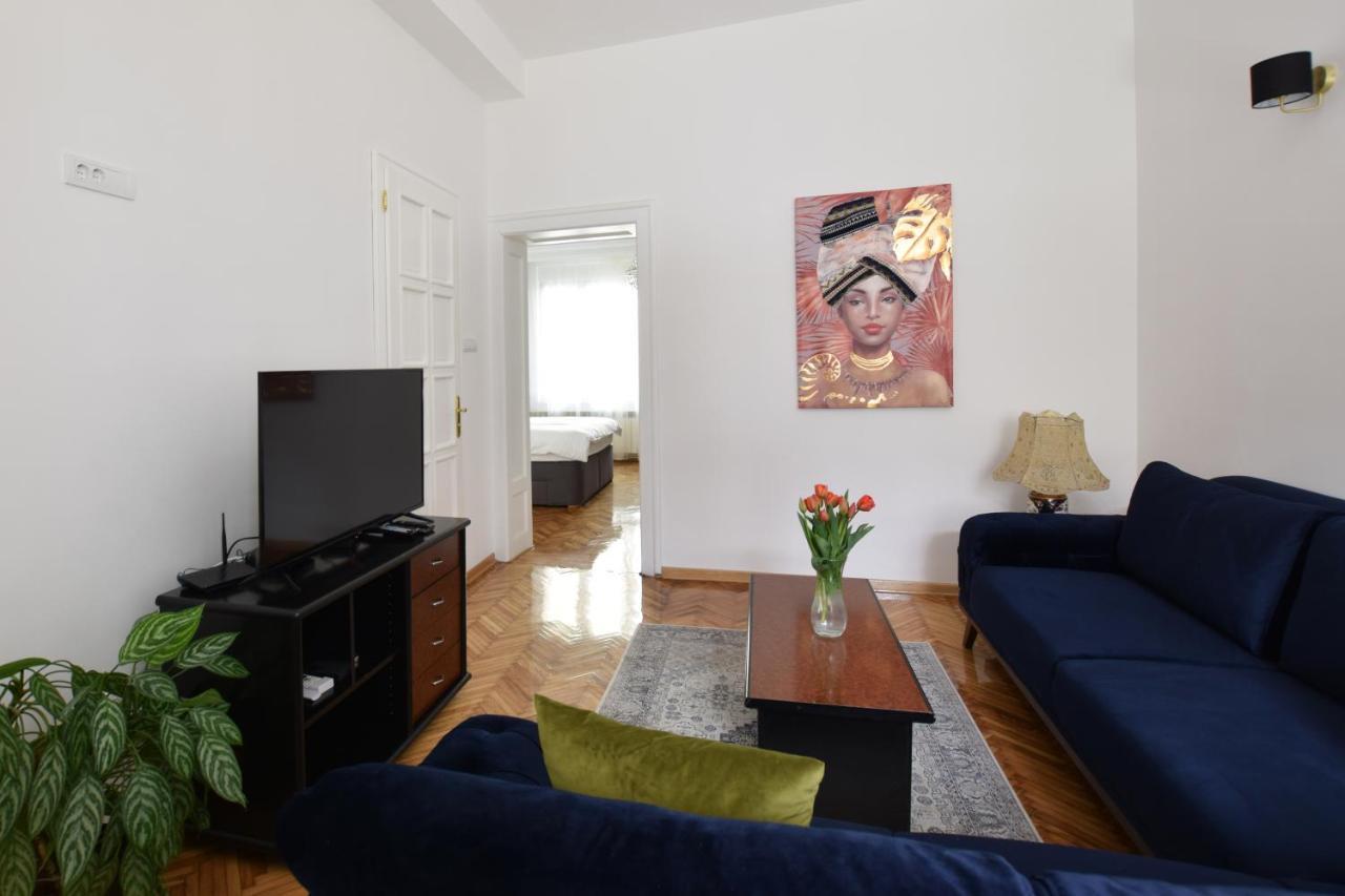 Crown Apartment - Your Most Comfortable Stay Βελιγράδι Εξωτερικό φωτογραφία