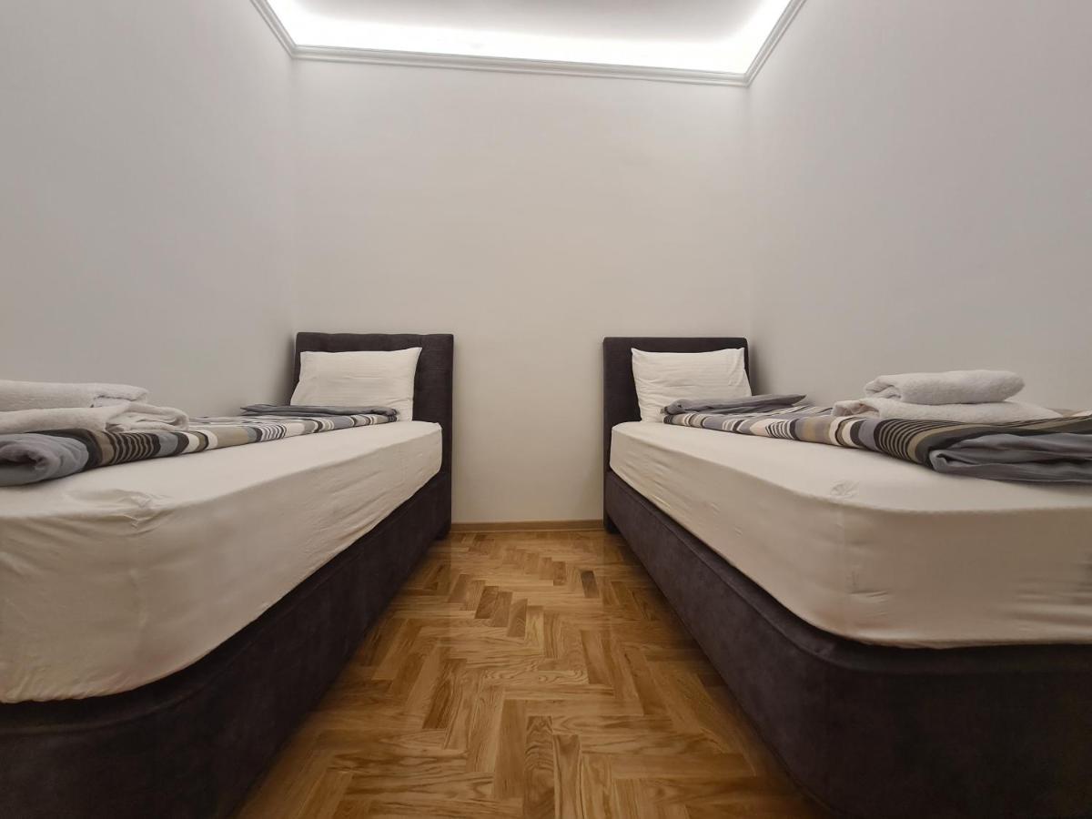 Crown Apartment - Your Most Comfortable Stay Βελιγράδι Εξωτερικό φωτογραφία