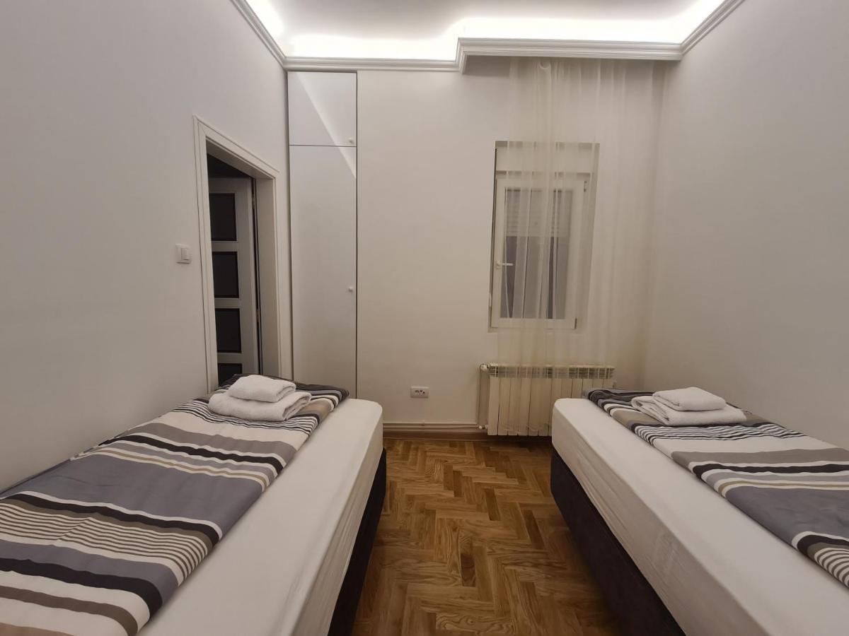 Crown Apartment - Your Most Comfortable Stay Βελιγράδι Εξωτερικό φωτογραφία