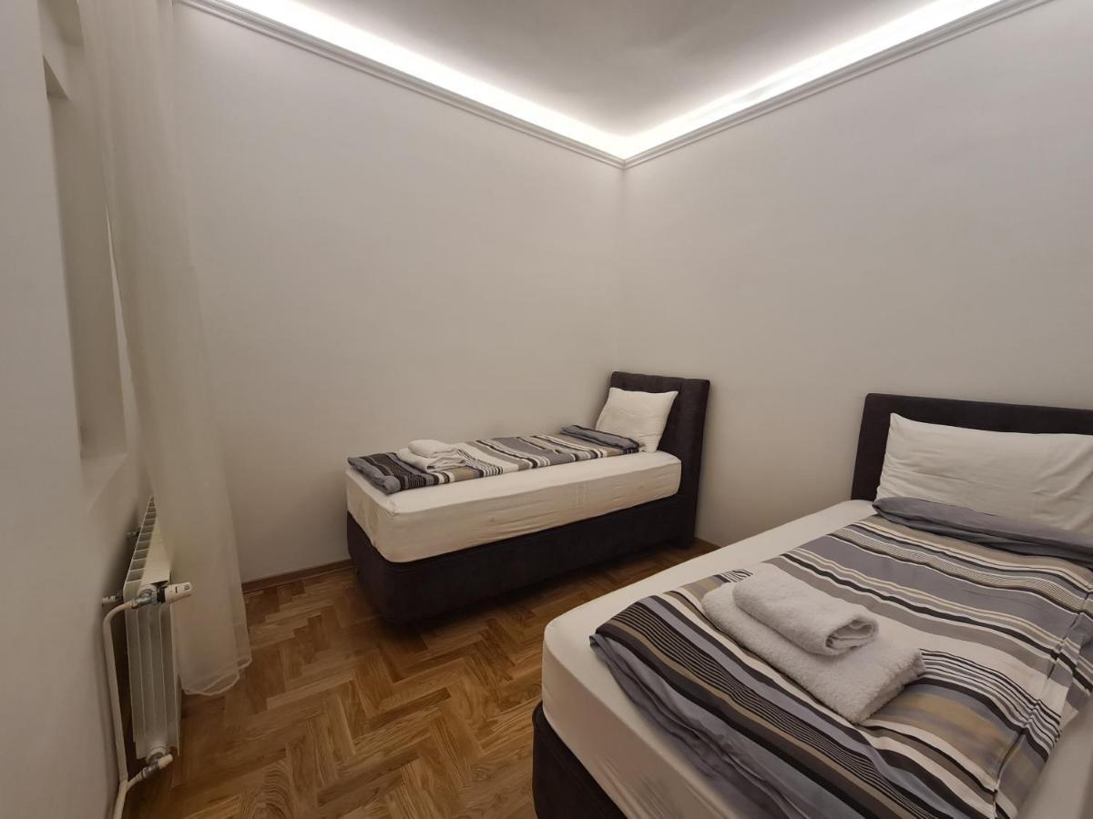 Crown Apartment - Your Most Comfortable Stay Βελιγράδι Εξωτερικό φωτογραφία